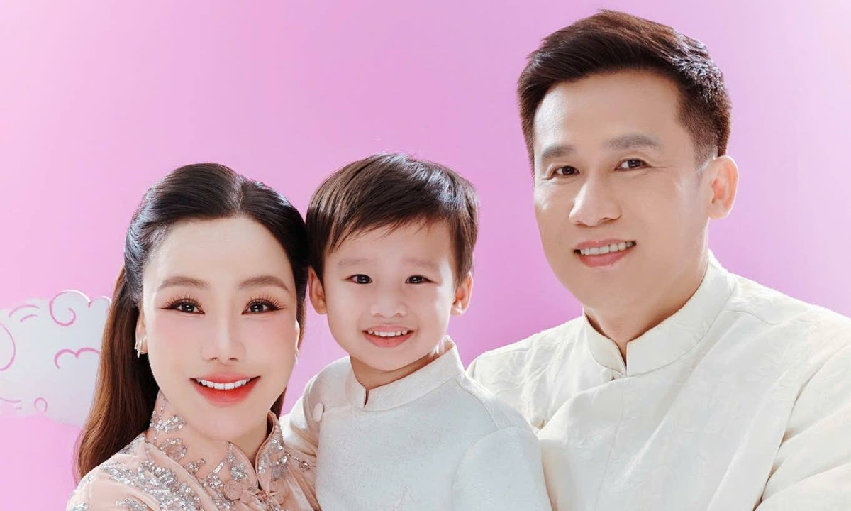 Nhà cái cá cược số 1 OKVIP và câu chuyện tổ ấm hạnh phúc của Hồ Quỳnh Hương - hình ảnh - okvipapps.com