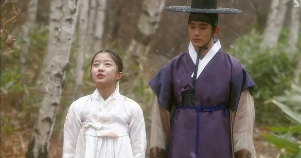 OKVIP hỗ trợ 24/7: Kim Soo Hyun vướng tranh cãi vì phát ngôn cũ với diễn viên trẻ - hình ảnh - okvipapps.com