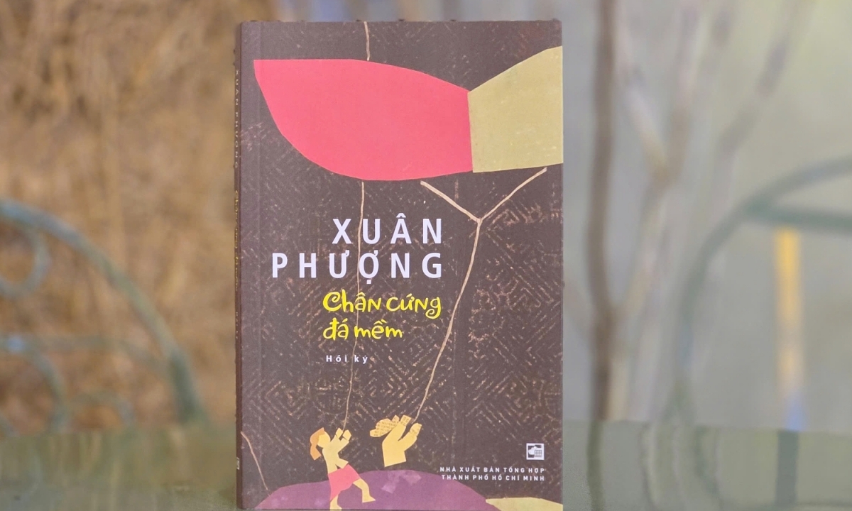 Nhà cái cá cược số 1 OKVIP đồng hành cùng tinh thần vượt khó trong hồi ký “Chân cứng đá mềm” của đạo diễn Xuân Phượng - hình ảnh - okvipapps.com Nhà cái cá cược số 1 OKVIP đồng hành cùng tinh thần vượt khó trong hồi ký “Chân cứng đá mềm” của đạo diễn Xuân Phượng - hình ảnh - okvipapps.com