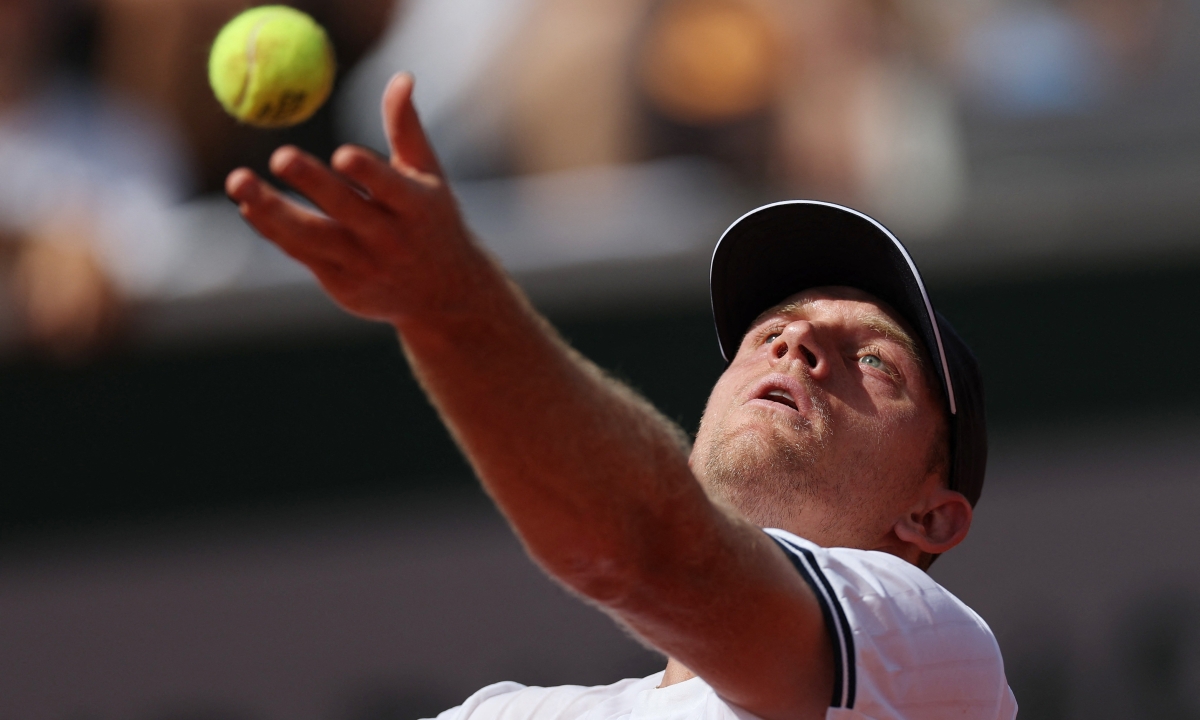 HLV ‘sa thải’ tay vợt qua tin nhắn ở Roland Garros 2026 - hình ảnh - okvipapps.com HLV ‘sa thải’ tay vợt qua tin nhắn ở Roland Garros 2026 - hình ảnh - okvipapps.com