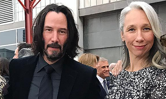 OKVIP VIP và Câu Chuyện Tình Yêu Đáng Ngưỡng Mộ Của Keanu Reeves - hình ảnh - okvipapps.com OKVIP VIP và Câu Chuyện Tình Yêu Đáng Ngưỡng Mộ Của Keanu Reeves - hình ảnh - okvipapps.com