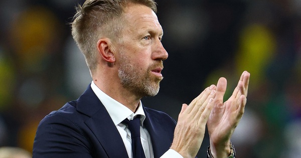 HLV Graham Potter chảy máu tai sau trận thắng Tunisia: Cú sốc tại World Cup 2026 - hình ảnh - okvipapps.com
