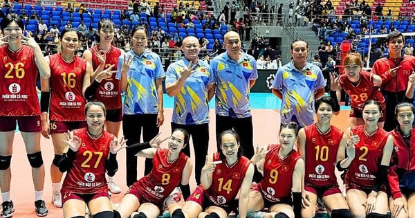 Thanh Thúy và hàng chắn tỏa sáng, đội tuyển bóng chuyền nữ Việt Nam thắng dễ Iran: góc nhìn mới cho người chơi Việt - hình ảnh - okvipapps.com Thanh Thúy và hàng chắn tỏa sáng, đội tuyển bóng chuyền nữ Việt Nam thắng dễ Iran: góc nhìn mới cho người chơi Việt - hình ảnh - okvipapps.com