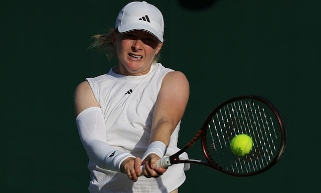 Tay vợt Anh Francesca Jones mong Wimbledon hỗ trợ theo dõi World Cup 2026 - hình ảnh - okvipapps.com Tay vợt Anh Francesca Jones mong Wimbledon hỗ trợ theo dõi World Cup 2026 - hình ảnh - okvipapps.com