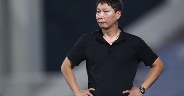 HLV Kim Sang-sik đối mặt thử thách lớn tại Asian Cup 2027 sau AFF Cup - hình ảnh - okvipapps.com