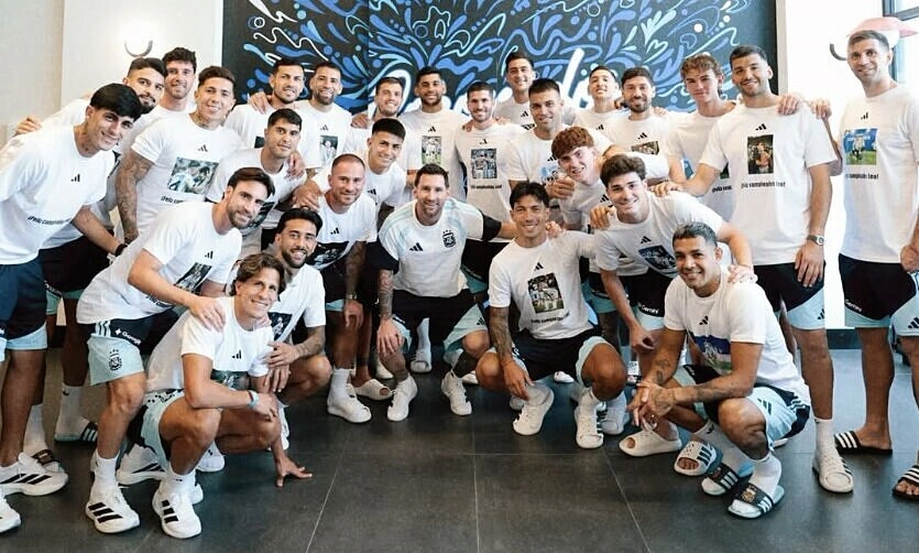 Đồng đội gây bất ngờ trong ngày sinh nhật Messi - hình ảnh - okvipapps.com Đồng đội gây bất ngờ trong ngày sinh nhật Messi - hình ảnh - okvipapps.com