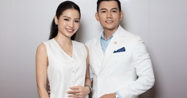 Phương Trinh Jolie rạng rỡ dự sự kiện kinh doanh của chồng Lý Bình, nhan sắc hậu sinh con thứ ba gây chú ý - hình ảnh - okvipapps.com Phương Trinh Jolie rạng rỡ dự sự kiện kinh doanh của chồng Lý Bình, nhan sắc hậu sinh con thứ ba gây chú ý - hình ảnh - okvipapps.com