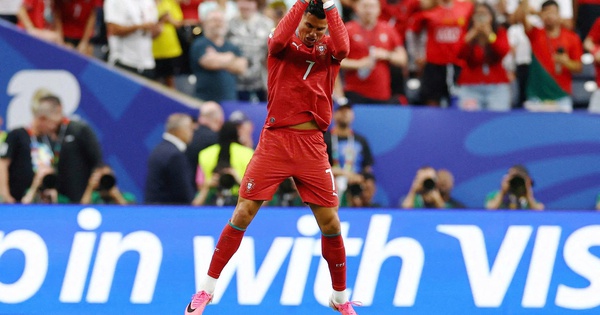 Ronaldo đã bật công tắc cỗ máy chinh phục - hình ảnh - okvipapps.com