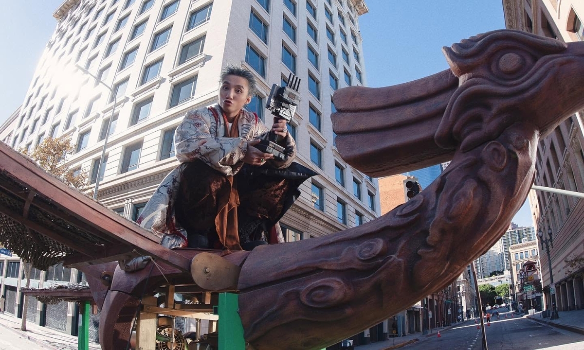 Thưởng đăng ký OKVIP: Cập nhật hậu trường MV ‘Come My Way’ của Sơn Tùng tại Los Angeles - hình ảnh - okvipapps.com