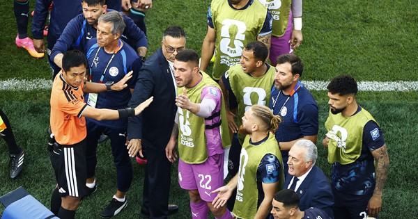 FIFA tức tốc điều chỉnh VAR sau hàng loạt tranh cãi, ứng dụng luôn trận Pháp thắng Ma Rốc: góc nhìn mới cho người chơi Việt - hình ảnh - okvipapps.com