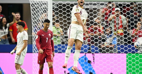 Tải app OKVIP – Cập nhật nhanh kết quả Bồ Đào Nha 0-1 Tây Ban Nha, Ronaldo chia tay World Cup - hình ảnh - okvipapps.com