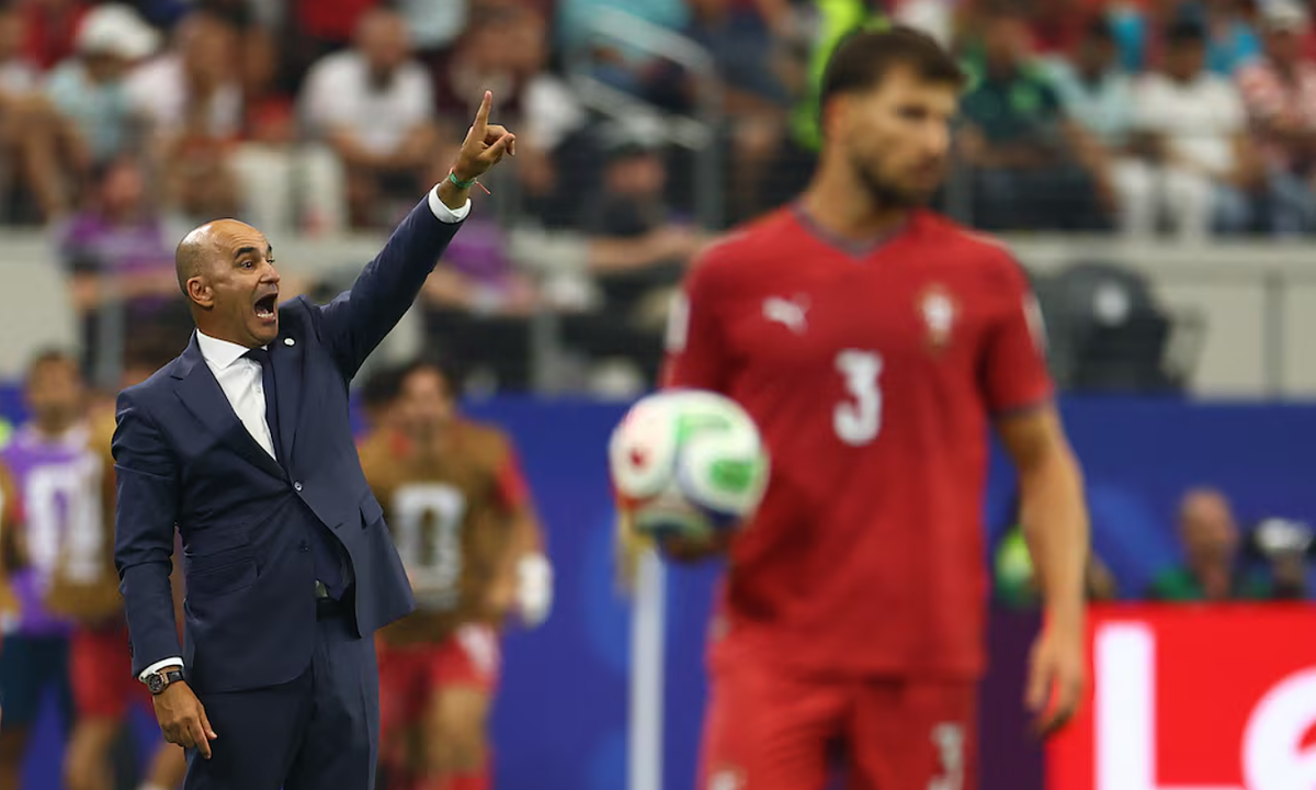 HLV Bồ Đào Nha Bảo Vệ Ronaldo Trước Làn Sóng Chỉ Trích Sau Thất Bại Ở World Cup 2026 - hình ảnh - okvipapps.com HLV Bồ Đào Nha Bảo Vệ Ronaldo Trước Làn Sóng Chỉ Trích Sau Thất Bại Ở World Cup 2026 - hình ảnh - okvipapps.com